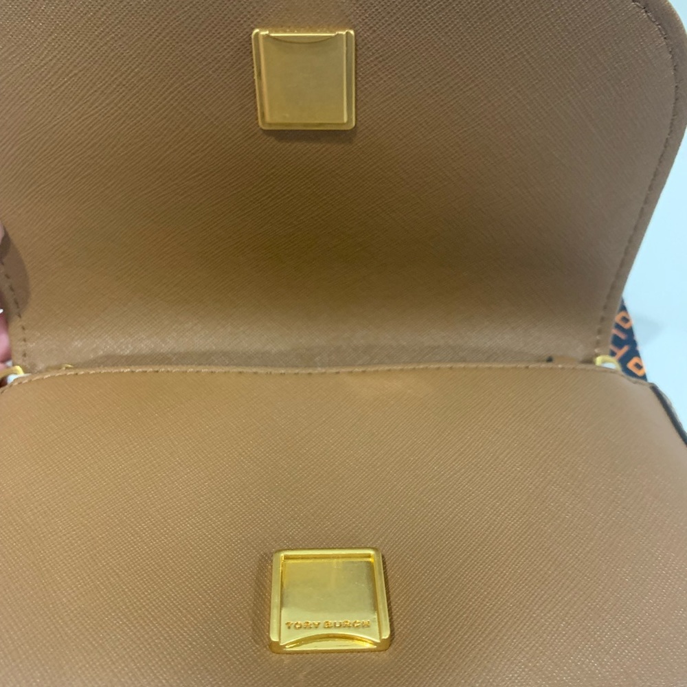 NWT TORY BURCH EMERSON Top Handle Leather Crossbody bag with Chain Strap - Picture 4 of 9